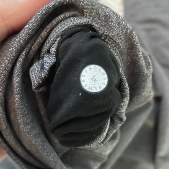 Lululemon grey tights - Picture 4 of 4